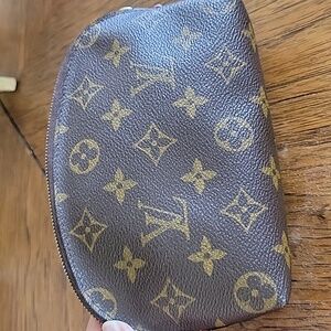 Louis Vuitton Brown Monogram Pouch 4 Inches By 7 Inches. I Made a Liner For It.